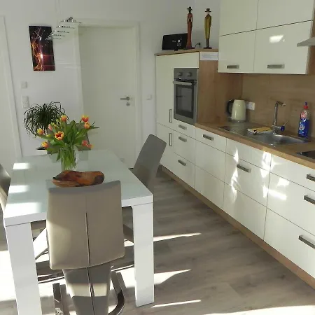 Bettina - 11 Apartment *